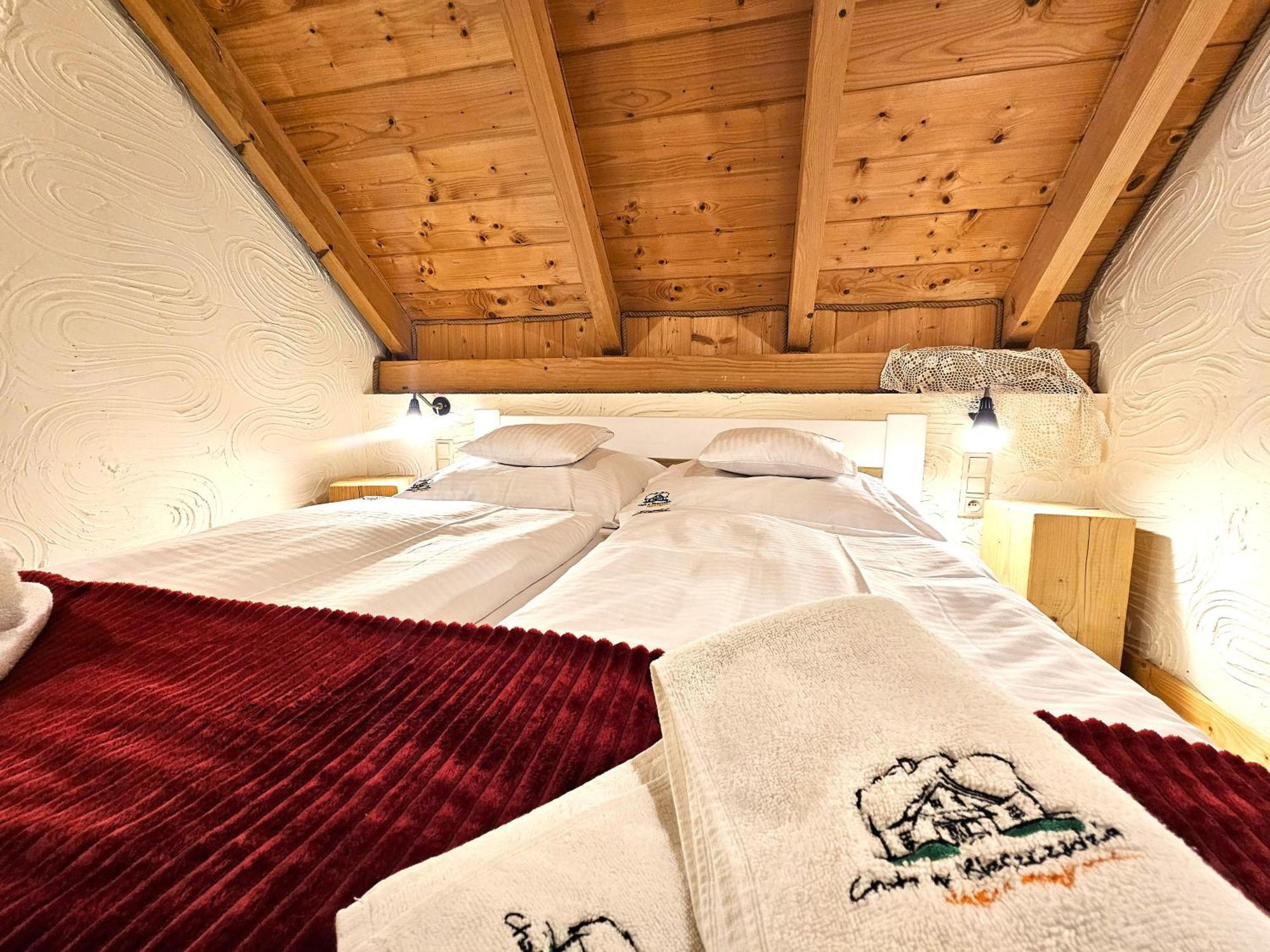 Chata W Bieszczadzie Apartamenty I Domki Z Sauna Bieszczady Полянчик Екстер'єр фото